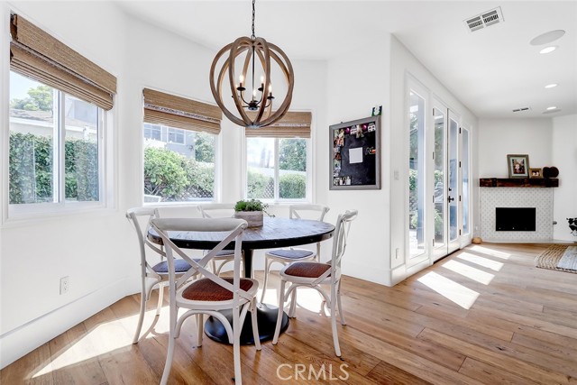 2304 Elm Avenue, Manhattan Beach, California 90266, 5 Bedrooms Bedrooms, ,4 BathroomsBathrooms,Residential,Sold,Elm,SB21197598