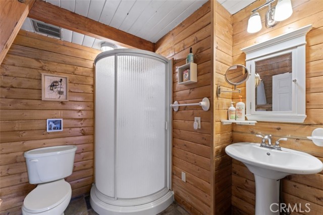 1320 Woodland Drive, Pine Mountain Club CA: https://media.crmls.org/medias/e388542f-d7a9-4850-a961-87ae0db9a276.jpg