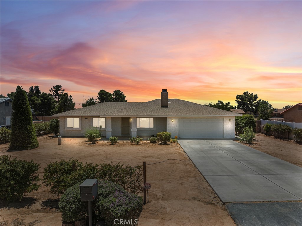 22163 Broken Lance Road