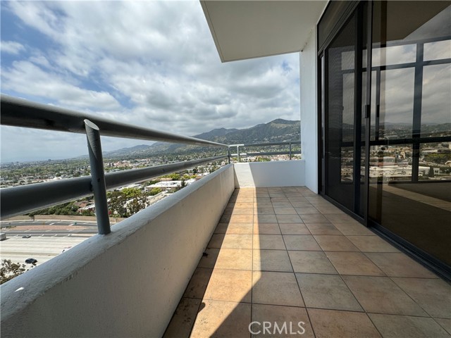 Detail Gallery Image 46 of 68 For 345 Pioneer Dr Ph5,  Glendale,  CA 91203 - 2 Beds | 2 Baths