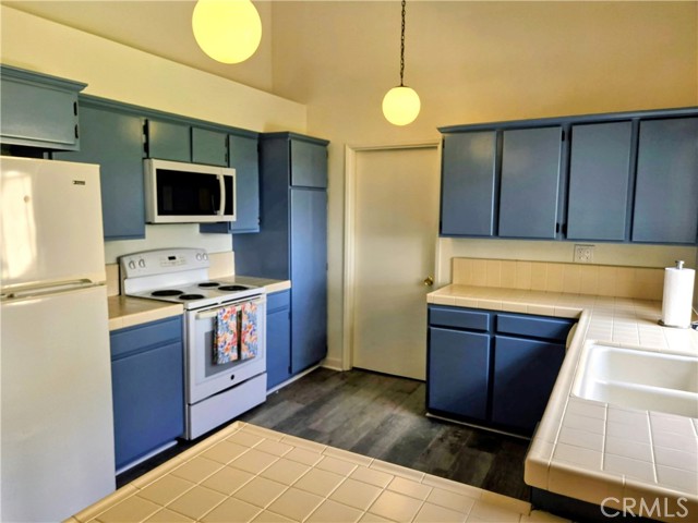 110 Calle Cuervo, San Clemente CA: https://media.crmls.org/medias/e3891dd6-5382-4c9e-a029-33ee29f98829.jpg
