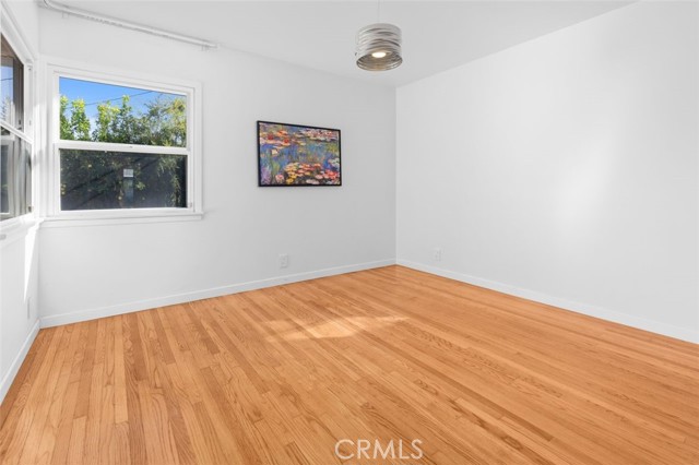 Detail Gallery Image 27 of 37 For 738 Stonehurst Dr, Altadena,  CA 91001 - 2 Beds | 1 Baths