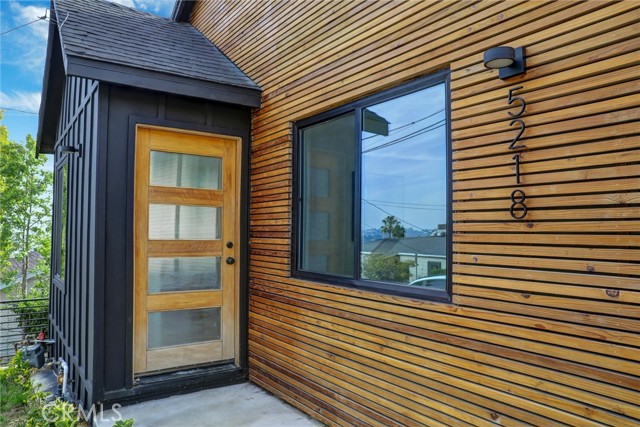 Detail Gallery Image 3 of 34 For 5218 Barker Dr, Los Angeles,  CA 90042 - 3 Beds | 2 Baths