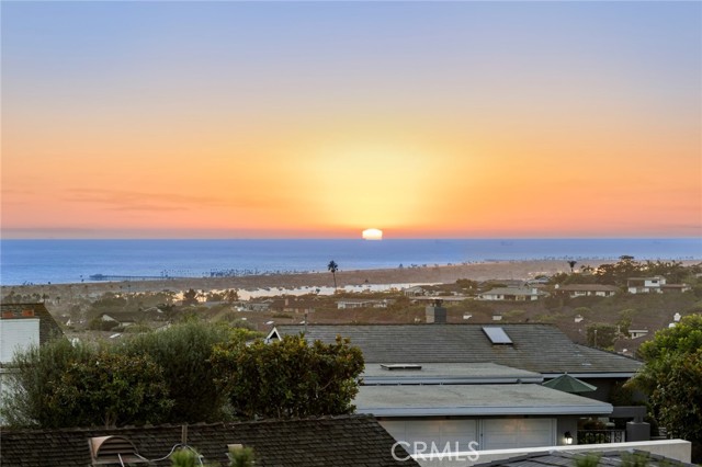 Detail Gallery Image 32 of 36 For 1401 Seacrest Dr, Corona Del Mar,  CA 92625 - 4 Beds | 3 Baths