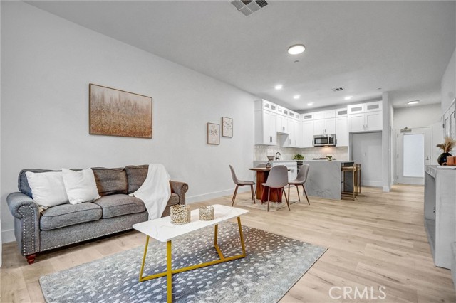 435 W Center Street Promenade, Anaheim CA: https://media.crmls.org/medias/e38bda16-417d-4614-8536-799e642b0080.jpg