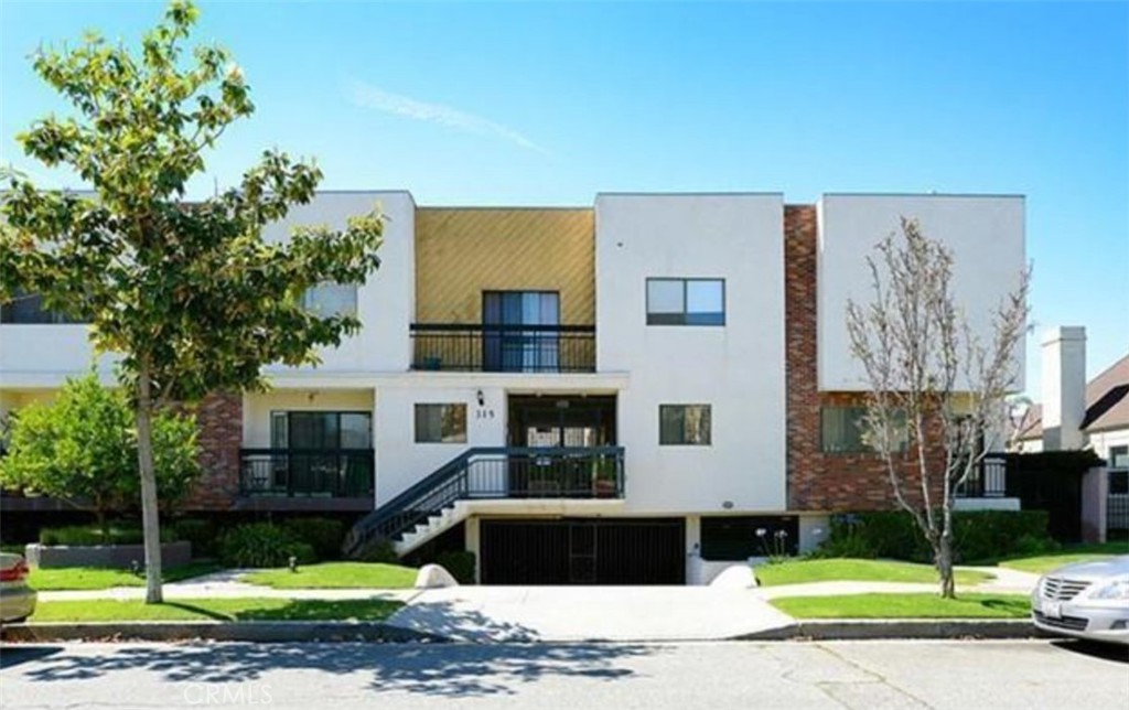 315 Raymond #8