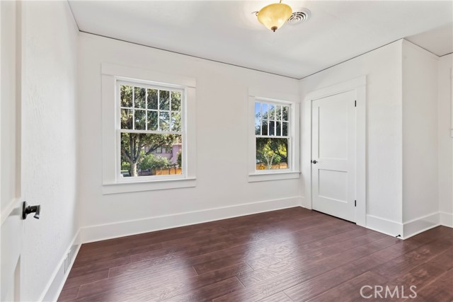 Image 29 of 57 For 1487 Echo  