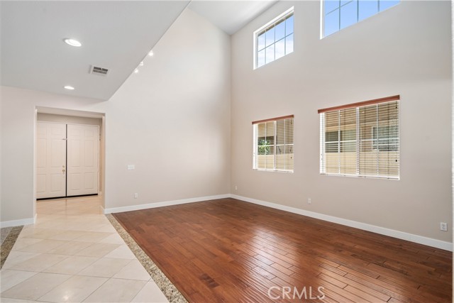 Detail Gallery Image 7 of 53 For 2207 Cork Oak St, Palmdale,  CA 93551 - 5 Beds | 4 Baths