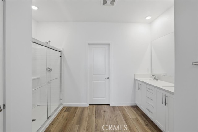 Detail Gallery Image 16 of 47 For 27323 Seven Oaks Ln, Valencia,  CA 91381 - 3 Beds | 3/1 Baths