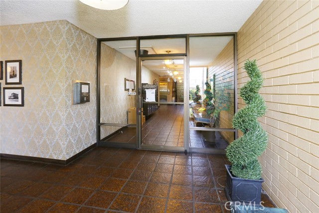 Detail Gallery Image 36 of 38 For 125 W Mountain St #111,  Glendale,  CA 91202 - 1 Beds | 1 Baths