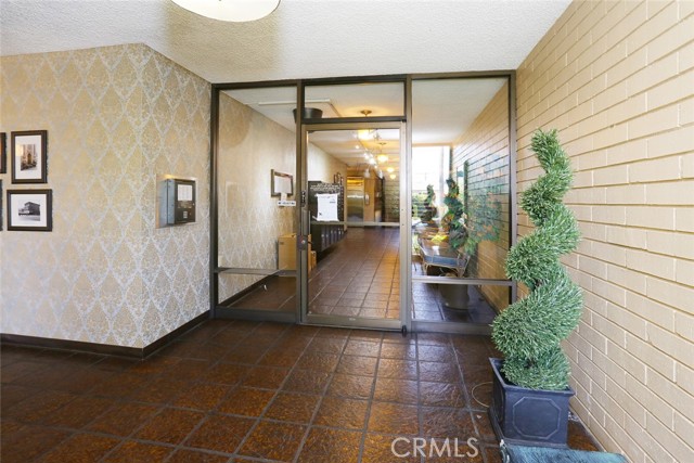 Detail Gallery Image 36 of 38 For 125 W Mountain St #111,  Glendale,  CA 91202 - 1 Beds | 1 Baths