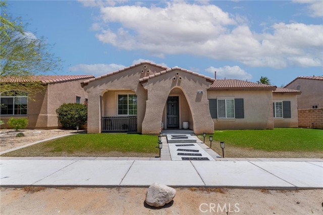 67760 Rio Vista Drive, Cathedral City CA: https://media.crmls.org/medias/e38ee07f-30a9-4fbb-b365-43c70dc3d7fd.jpg