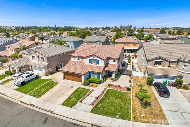 31 Newburn Court, Beaumont CA: https://media.crmls.org/medias/e38f1ae6-e60d-41f0-b8d8-3559ac4a17f3.jpg