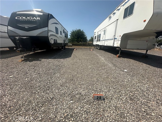 12618 3rd Street, Yucaipa CA: https://media.crmls.org/medias/e38fd02f-f73c-4379-b013-012a19707f41.jpg