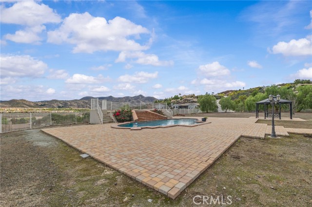 101 Via De La Valle, Lake Elsinore CA: https://media.crmls.org/medias/e38fe1eb-9efc-4368-b882-593e7dce8b31.jpg