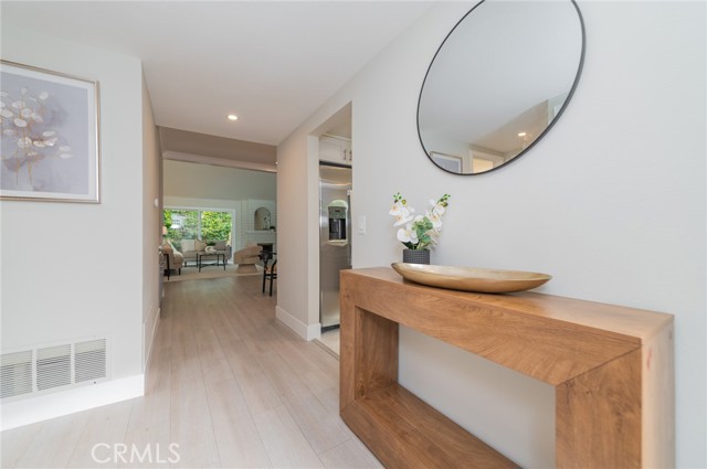 Detail Gallery Image 10 of 30 For 14 Gumwood, Irvine,  CA 92612 - 2 Beds | 2 Baths