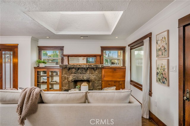 227 Ximeno Avenue, Long Beach CA: https://media.crmls.org/medias/e390cfb5-45b8-462b-a9b0-af4ed98068c4.jpg