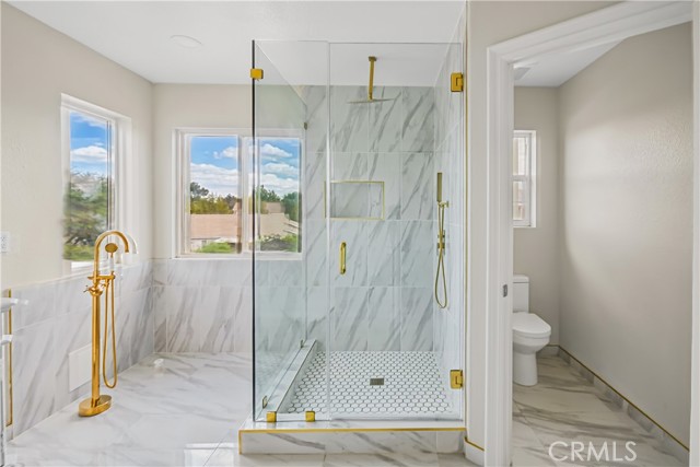 6 Bed Home for Sale in Victorville, California