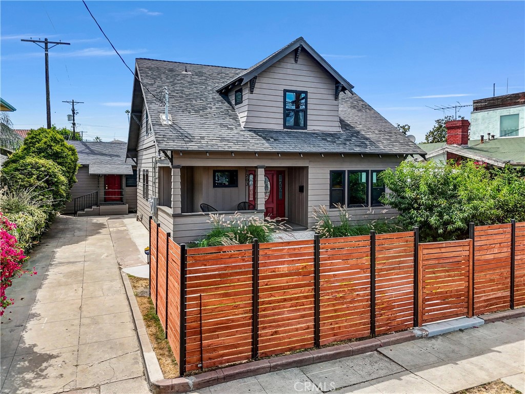 MLS #SR25188631 image #1