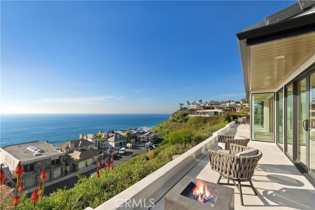 33771 Cabrillo, Dana Point CA: https://media.crmls.org/medias/e3915c2a-94ba-48f2-b108-ffbc92410d5e.jpg
