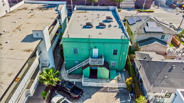 545 W 3rd Street, Long Beach CA: https://media.crmls.org/medias/e39166d5-9c1d-4f82-b54d-a25130a2350c.jpg