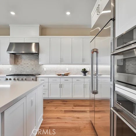 Detail Gallery Image 4 of 41 For 24408 Camino Oceano, Valencia,  CA 91354 - 4 Beds | 4 Baths