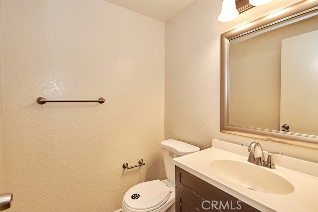 Detail Gallery Image 16 of 34 For 1139 Whitewater Dr #224,  Fullerton,  CA 92833 - 2 Beds | 2/1 Baths