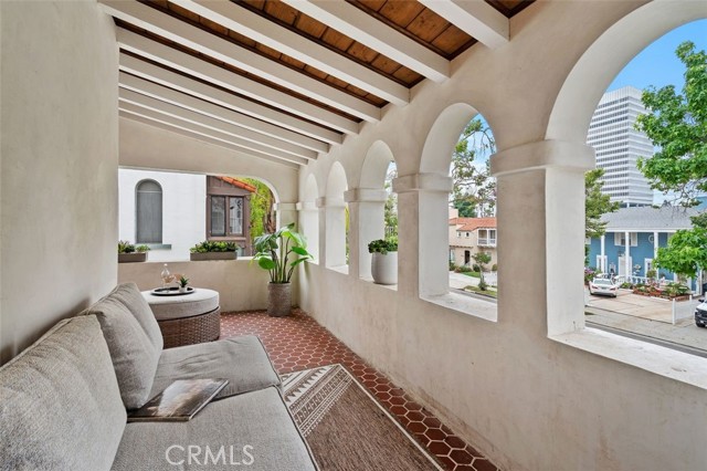 6373 W 6TH Street, Los Angeles CA: https://media.crmls.org/medias/e392ba85-944e-47ba-a672-255c87cc86a5.jpg