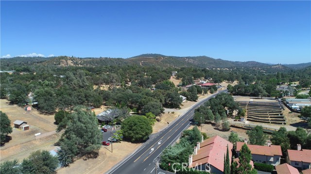 Detail Gallery Image 8 of 41 For 5322 State Highway 49, Mariposa,  CA 95338 - 2 Beds | 2 Baths