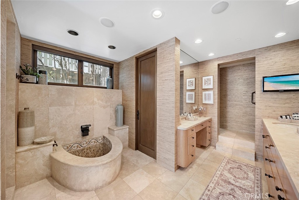 E3933770 178b 4ee4 8d54 B31a1c32ef79