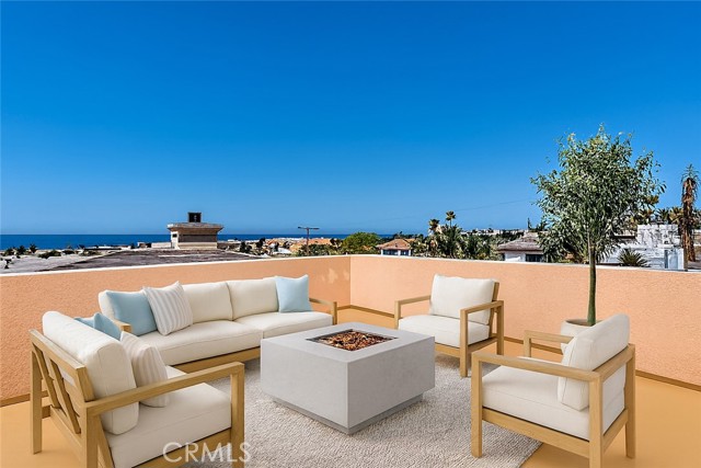 Virtual staging used. Images are for illustrative purposes only and may not reflect actual scale or proportions.