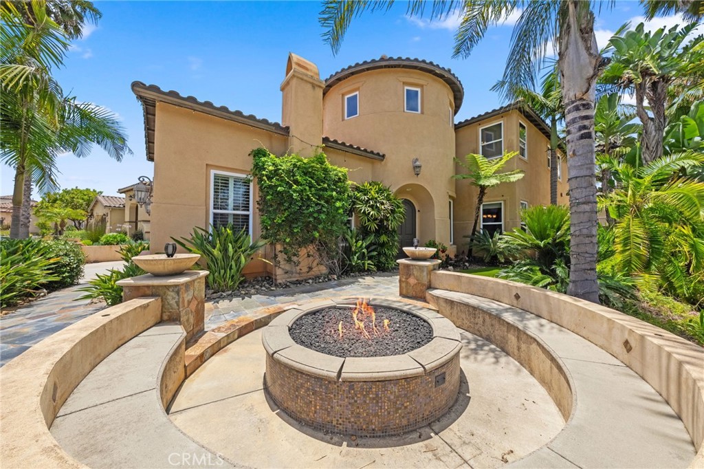 982 Camino Del Arroyo Drive