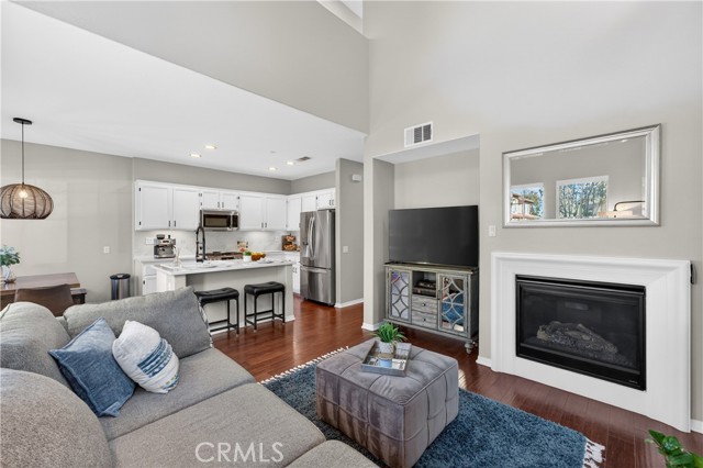 Detail Gallery Image 13 of 48 For 3065 N Torrey Pine, Orange,  CA 92865 - 3 Beds | 2/1 Baths