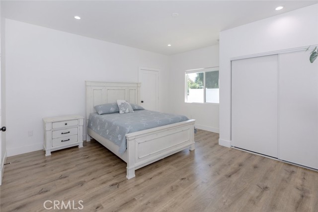25101 Vermont Drive, Newhall CA: https://media.crmls.org/medias/e3945df1-a4e9-40c8-b73b-ecbc9a2e8298.jpg