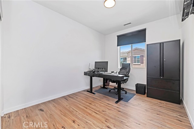 5680 Kate Way, Fontana CA: https://media.crmls.org/medias/e394a16a-c26c-406f-9d82-4f59e43fbcf3.jpg