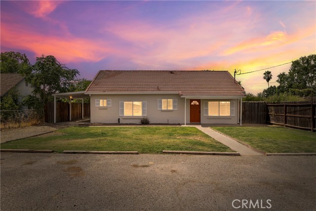 112 E Tehama Street, Orland CA: https://media.crmls.org/medias/e395124b-213c-4dbd-be0e-7037c9860fc8.jpg