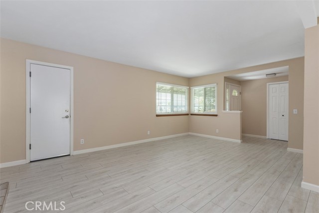 2692 N Fernside St, Orange CA: https://media.crmls.org/medias/e3953ee2-3454-49c2-8d74-4f278d270c72.jpg