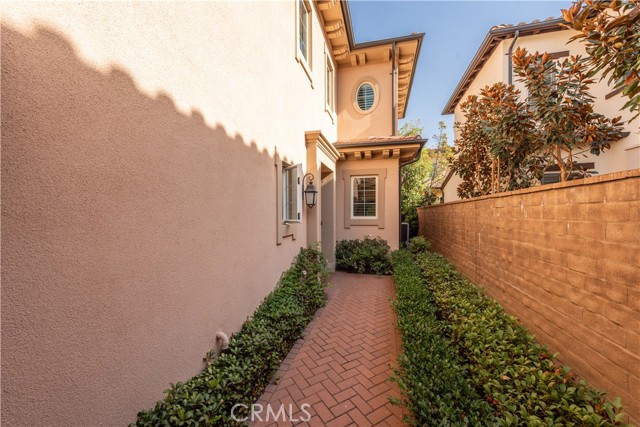 Detail Gallery Image 3 of 34 For 60 Trotter, Irvine,  CA 92602 - 4 Beds | 3 Baths