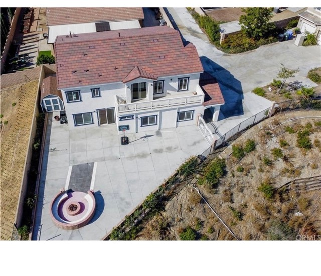 5491 N Pinnacle Lane, San Bernardino CA: https://media.crmls.org/medias/e395964b-3211-44ab-bcfe-34e1b0c399b0.jpg