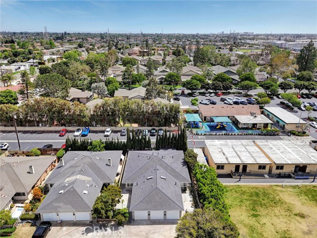 402 E Glendale Drive, Orange CA: https://media.crmls.org/medias/e3964743-228d-48af-929f-c59f50724b93.jpg