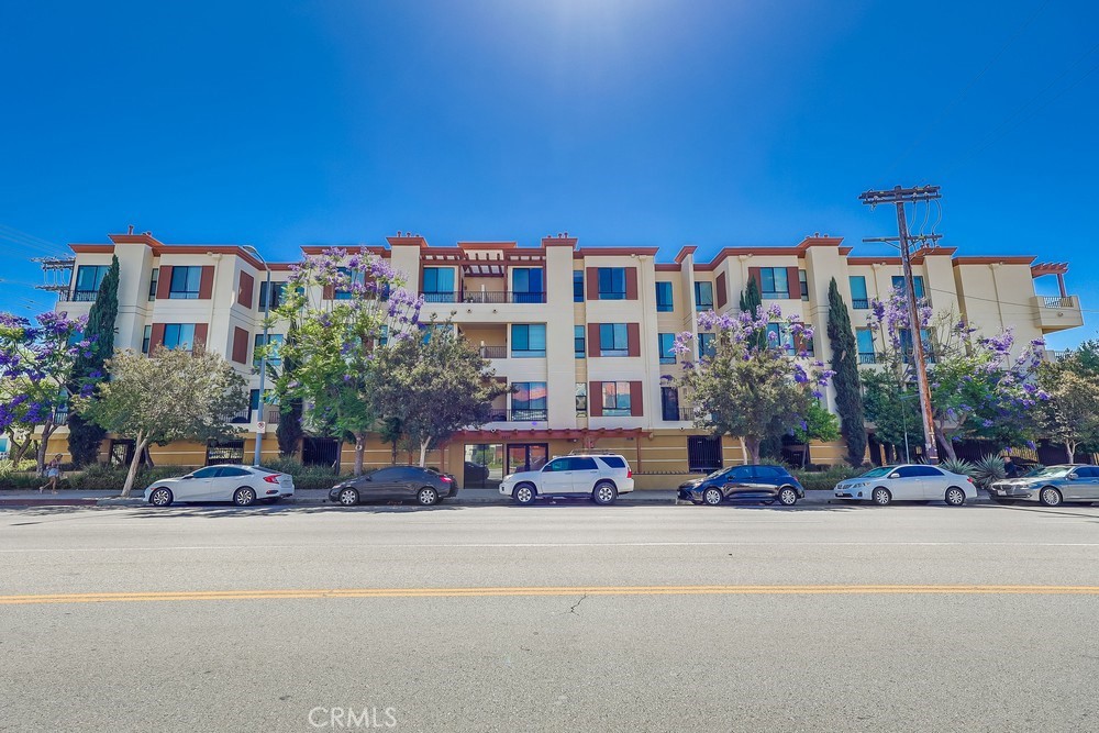6938 Laurel Canyon Boulevard #101