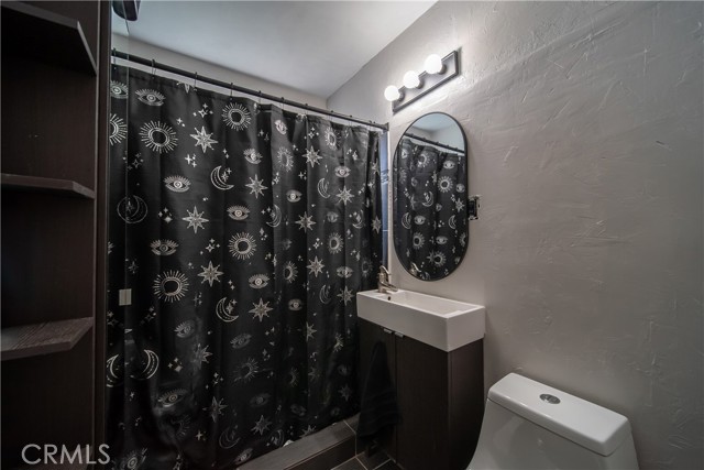 Detail Gallery Image 10 of 14 For 11408 Foster Rd, Norwalk,  CA 90650 - 3 Beds | 1 Baths