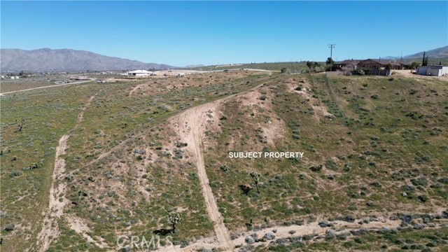 Detail Gallery Image 3 of 15 For 10111 Cerra Vista St, Apple Valley,  CA 92308 - – Beds | – Baths