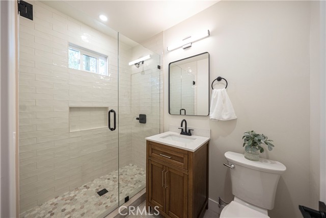 Detail Gallery Image 40 of 51 For 5104 8th Ave, Los Angeles,  CA 90043 - 4 Beds | 3 Baths