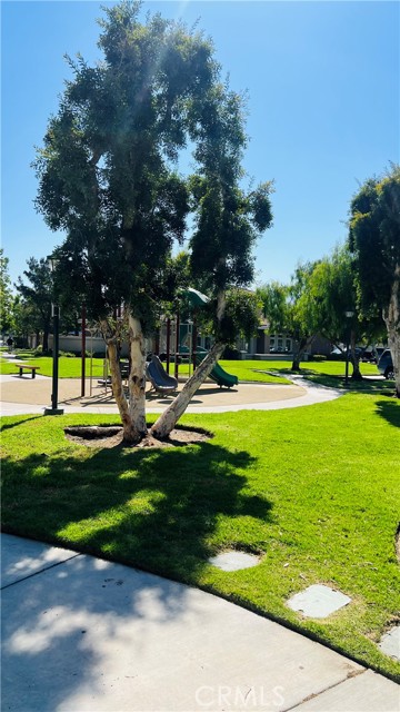 8449 E Arrowhead Way, Anaheim Hills CA: https://media.crmls.org/medias/e39812d6-e58c-487b-9fd5-d81f08fd0004.jpg