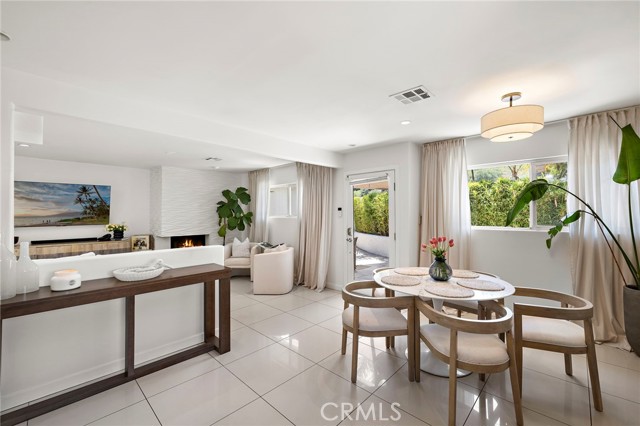 20352 Laguna Canyon Road, Laguna Beach CA: https://media.crmls.org/medias/e398a112-c4cb-414c-8bb2-6fb495d895e6.jpg