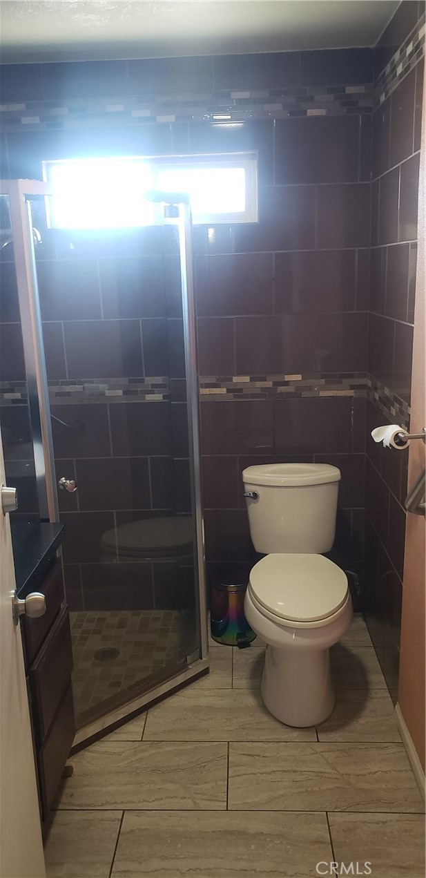 https://media.crmls.org/medias/e3997189-5c1b-4842-93f1-74c7e9580006.jpg?preset=X-Large