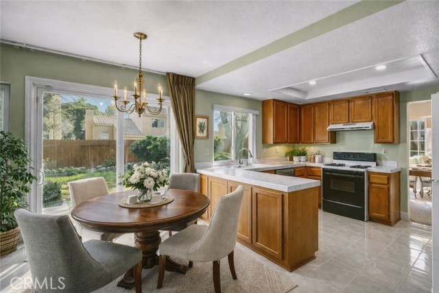 Detail Gallery Image 14 of 41 For 37230 45th St E, Palmdale,  CA 93552 - 4 Beds | 3 Baths