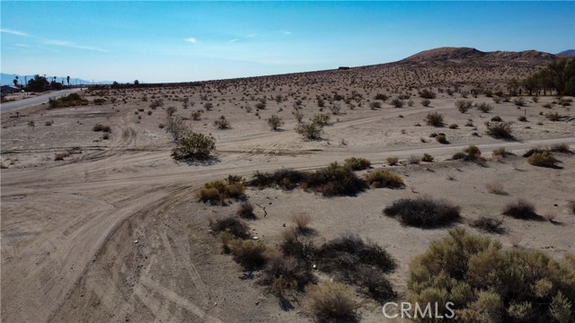 Detail Gallery Image 3 of 6 For 700 Amboy Rd, Twentynine Palms,  CA 92277 - – Beds | – Baths