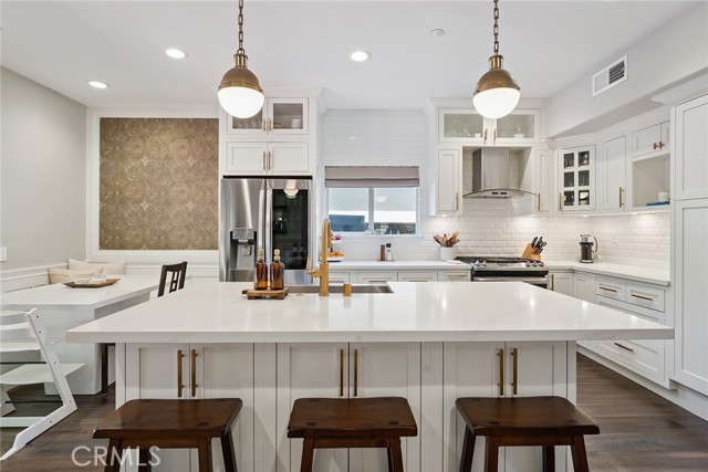 Detail Gallery Image 7 of 38 For 5179 Knollwood Way, Woodland Hills,  CA 91364 - 4 Beds | 3 Baths